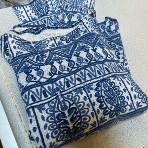 Pretty blue Sportex 3/4 sleeve top size large